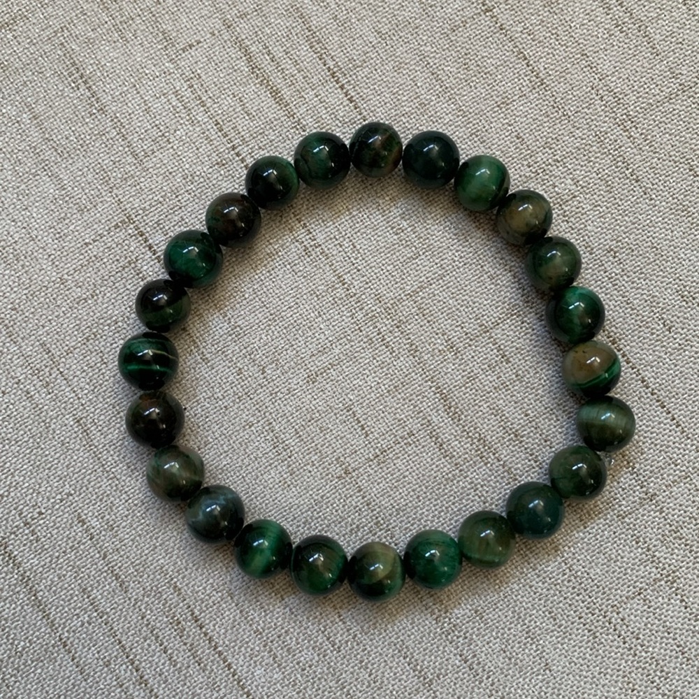Last one - Green tigers eye bracelet